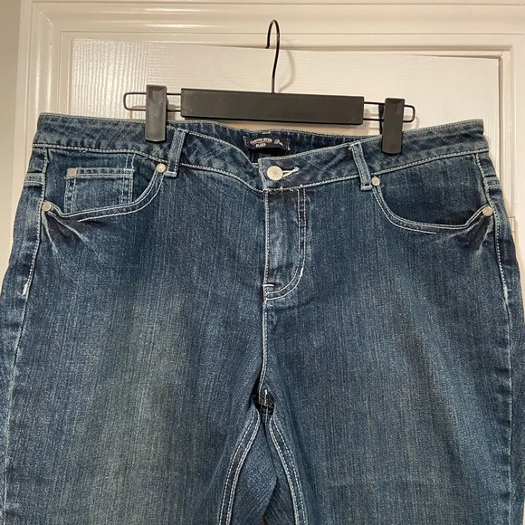 Canyon River Blues Split Hem Straight Leg Capri Denim White Trim Jeans Size 16 P - Picture 5 of 10